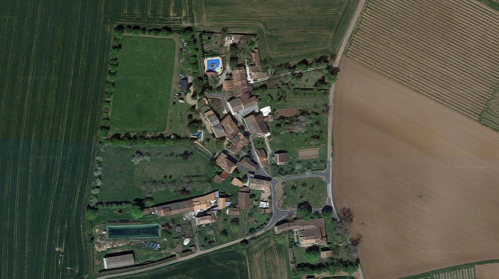 La Ferme - Gites De La Tournerie Gemozac Exterior photo